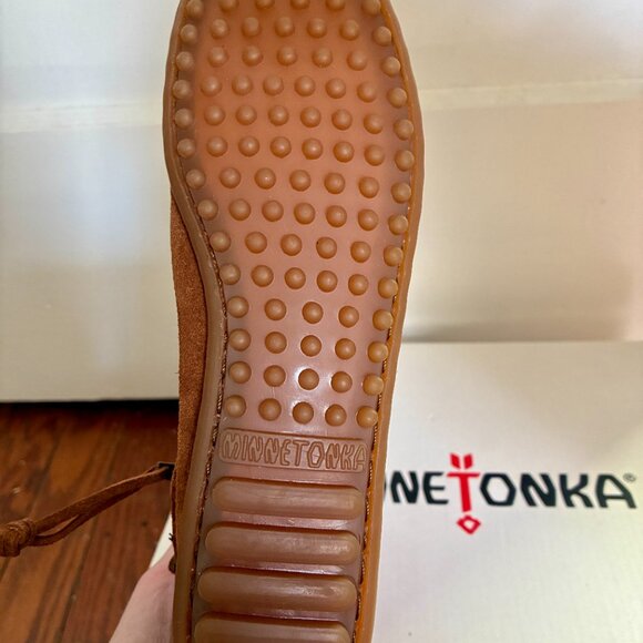 NWOT Minnetonka Brown Suede Moccasins with Fringe - Picture 9 of 11